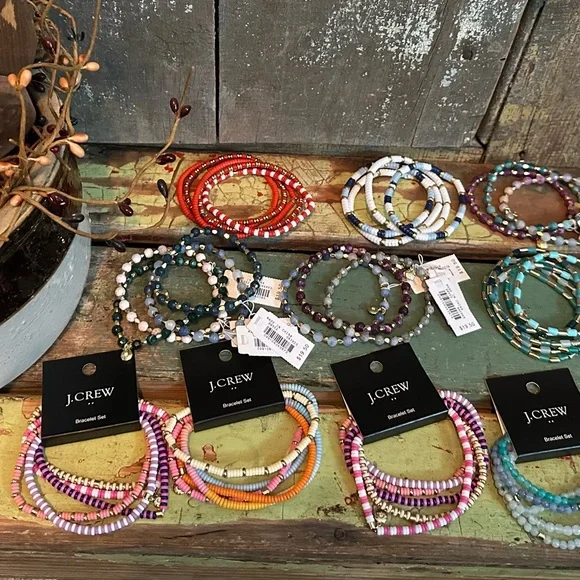 J.Crew Womenβs Beaded Bracelets Lot-Great Colors! Multiple Sets! π©·π§‘ππβ€οΈππ€ - Picture 3 of 15